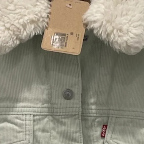 LEVI'S Women's Corduroy Sherpa Baby Baggy Trucker Jacket - Picture 5 of 5